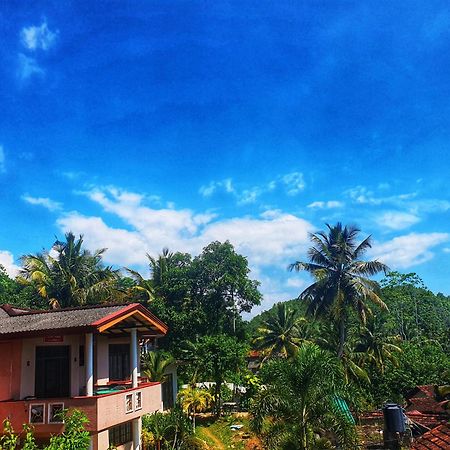Hill House Guest Hotel Mirissa Exterior photo