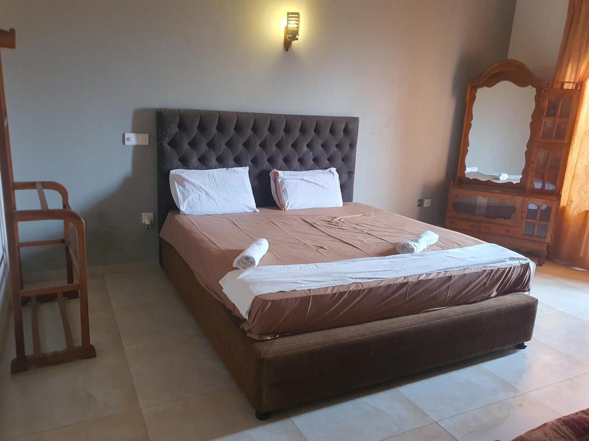 Hill House Guest Hotel Mirissa Room photo
