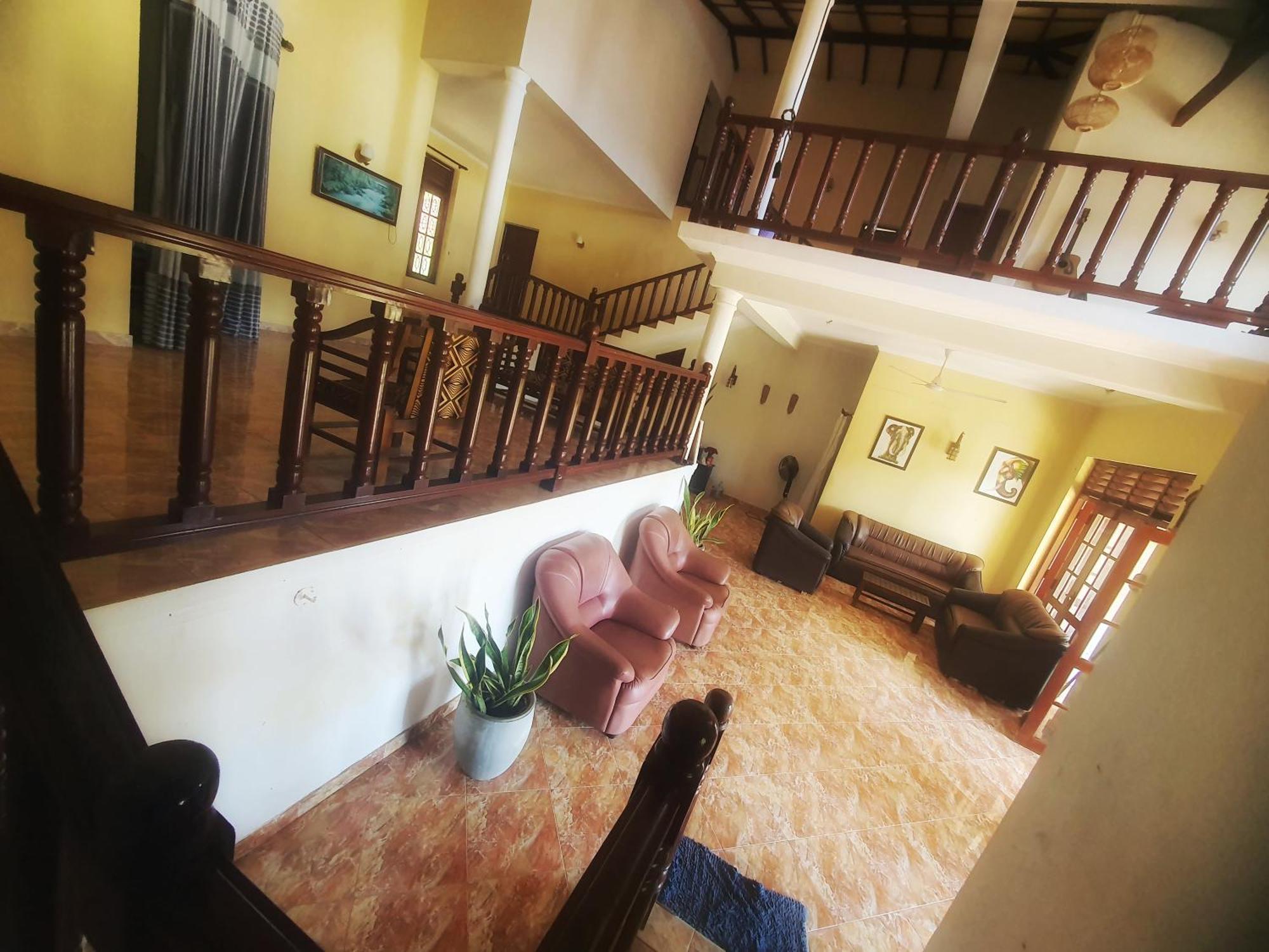 Hill House Guest Hotel Mirissa Exterior photo